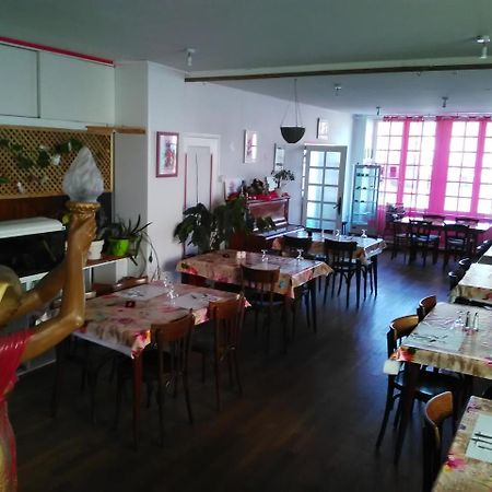Le Relais De La Marche Hotel Aigurande ภายนอก รูปภาพ